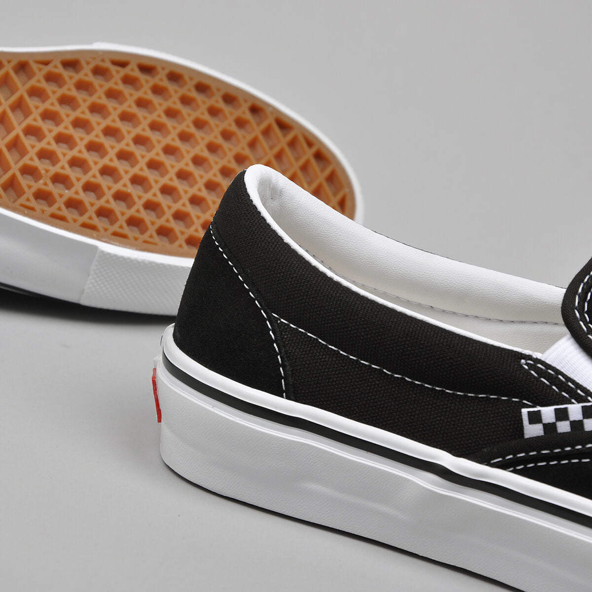 Slip-On Skate Pro 'Black/White'